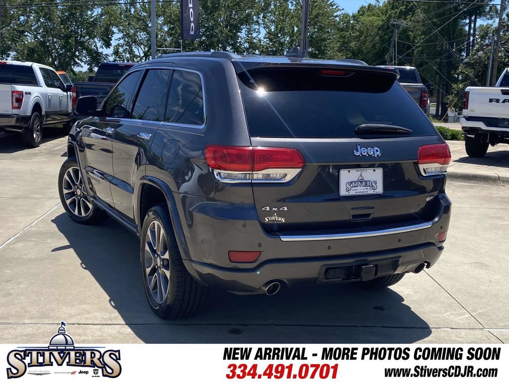 Used 2017 Jeep Grand Cherokee Overland w/ Jeep Active Safety Group AWD/4WD image 6