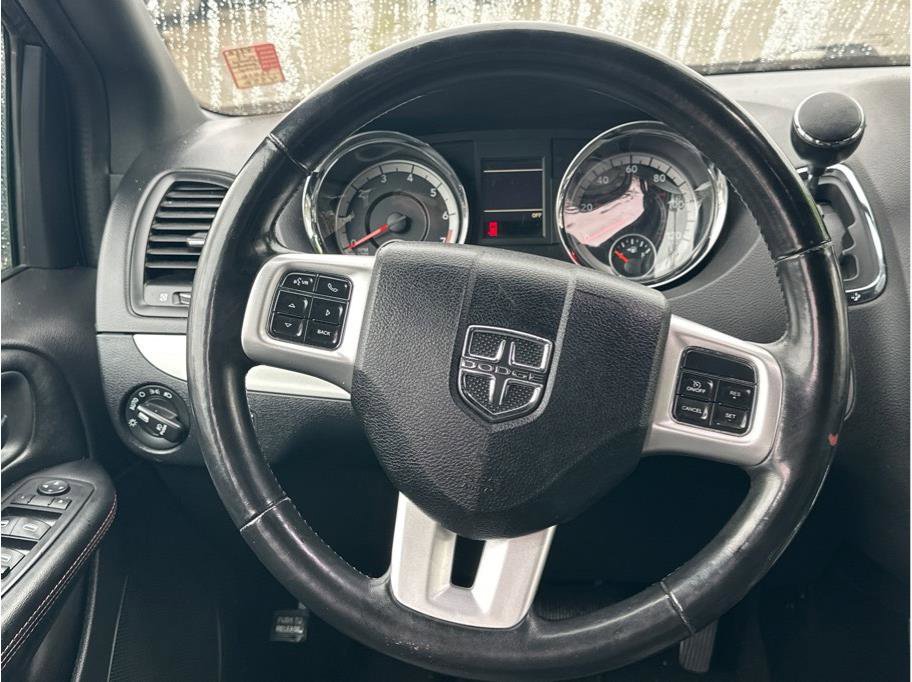 Used 2019 Dodge Grand Caravan GT image 16