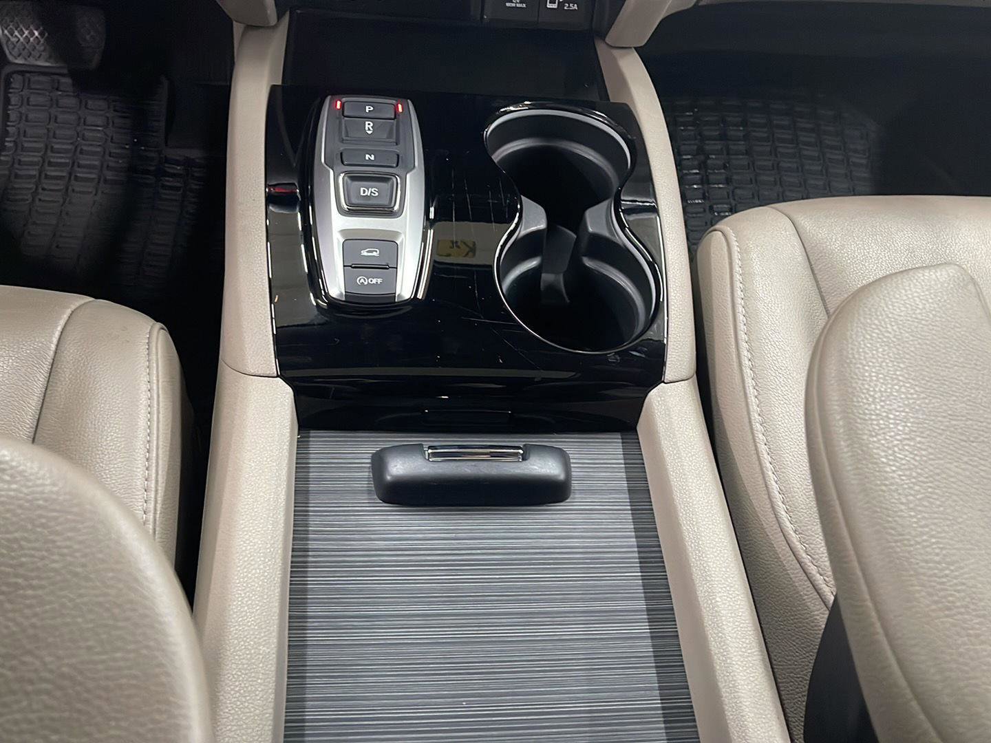 Used 2021 Honda Pilot Touring image 24