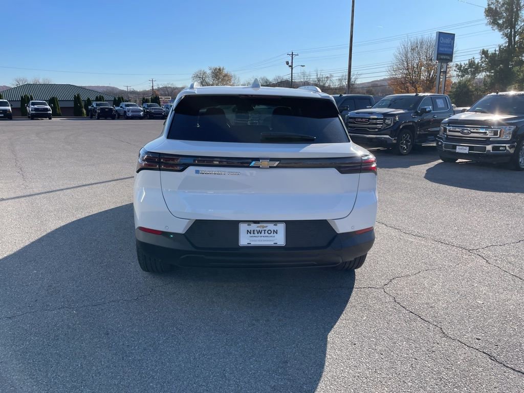 New 2026 Chevrolet Equinox EV LT image 52