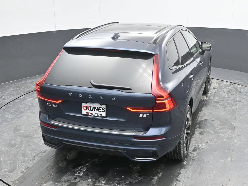 New 2026 Volvo XC60 B5 Plus w/ Protection Package Premier AWD/4WD image 28