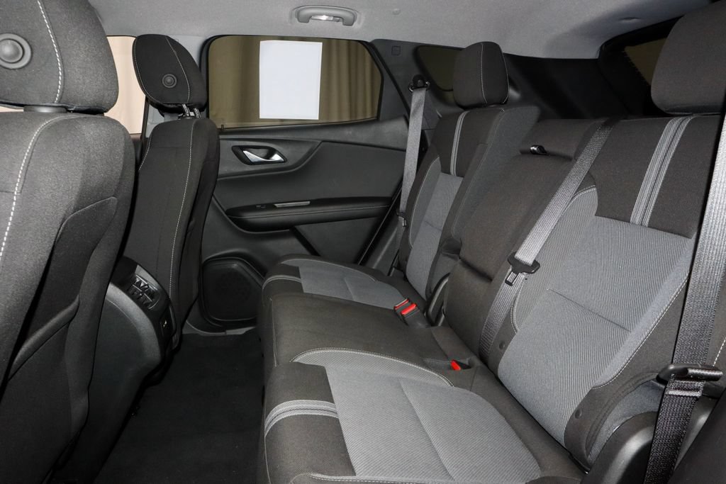 Used 2025 Chevrolet Blazer LT FWD image 22