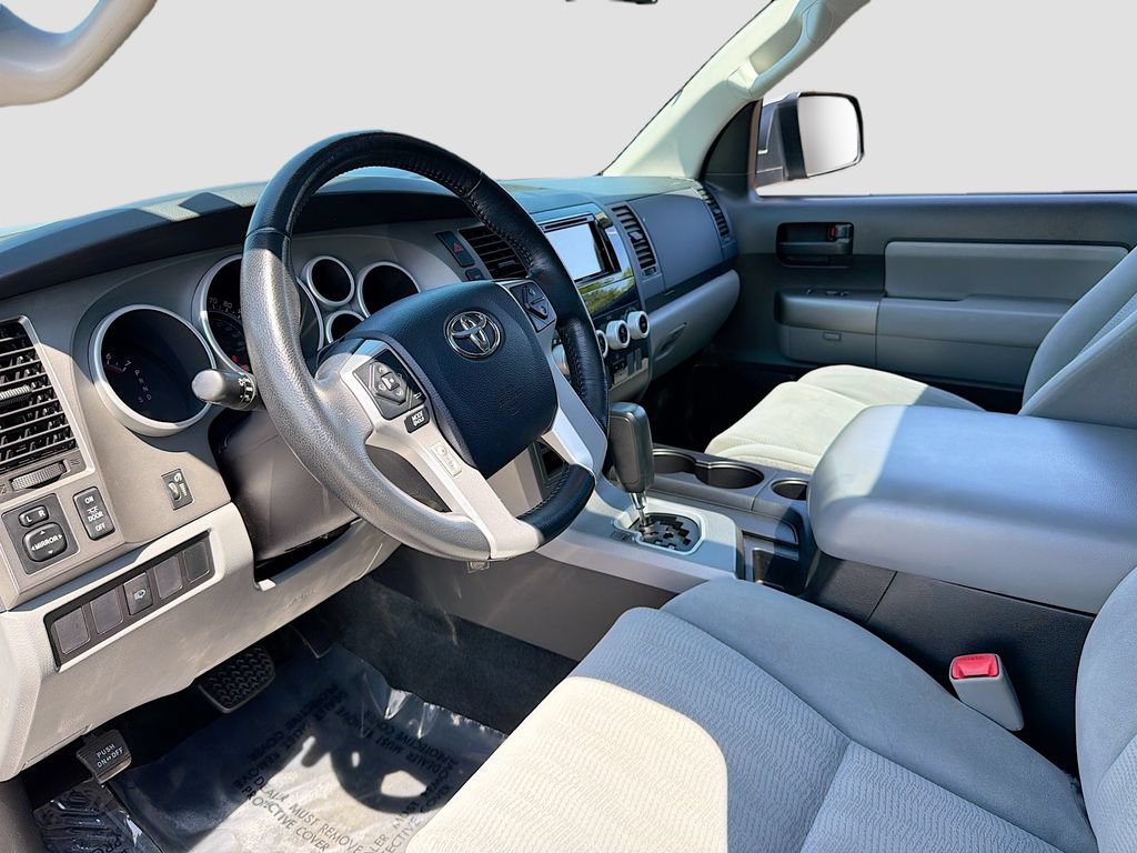 Used 2016 Toyota Sequoia SR5 AWD/4WD image 9