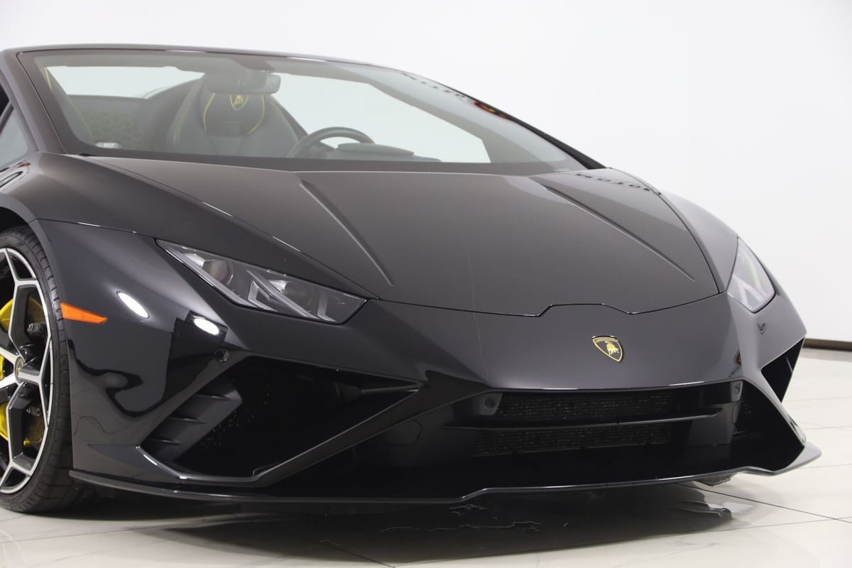 Used 2023 Lamborghini Huracan EVO RWD image 69