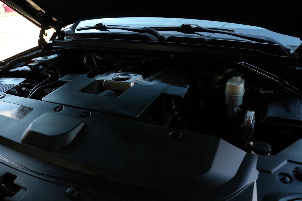 Used 2017 Cadillac Escalade Premium Luxury image 64