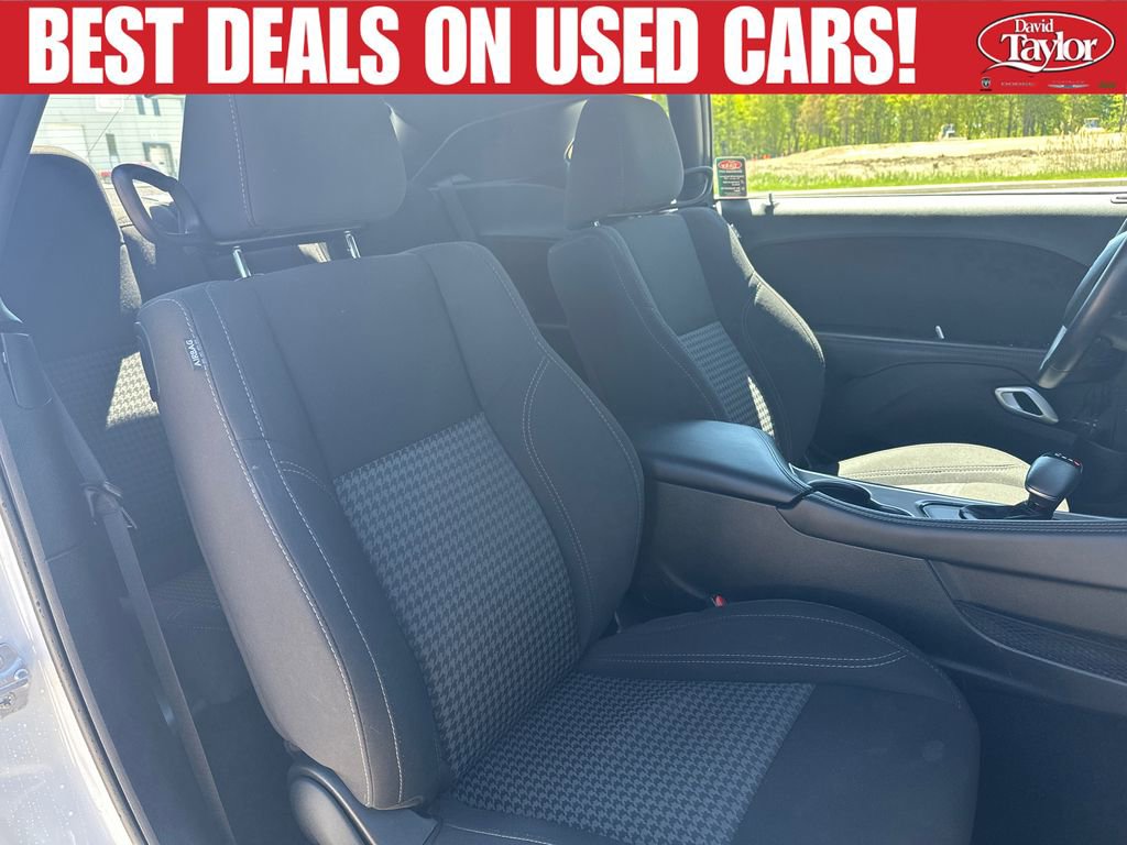 Used 2021 Dodge Challenger SXT RWD image 24