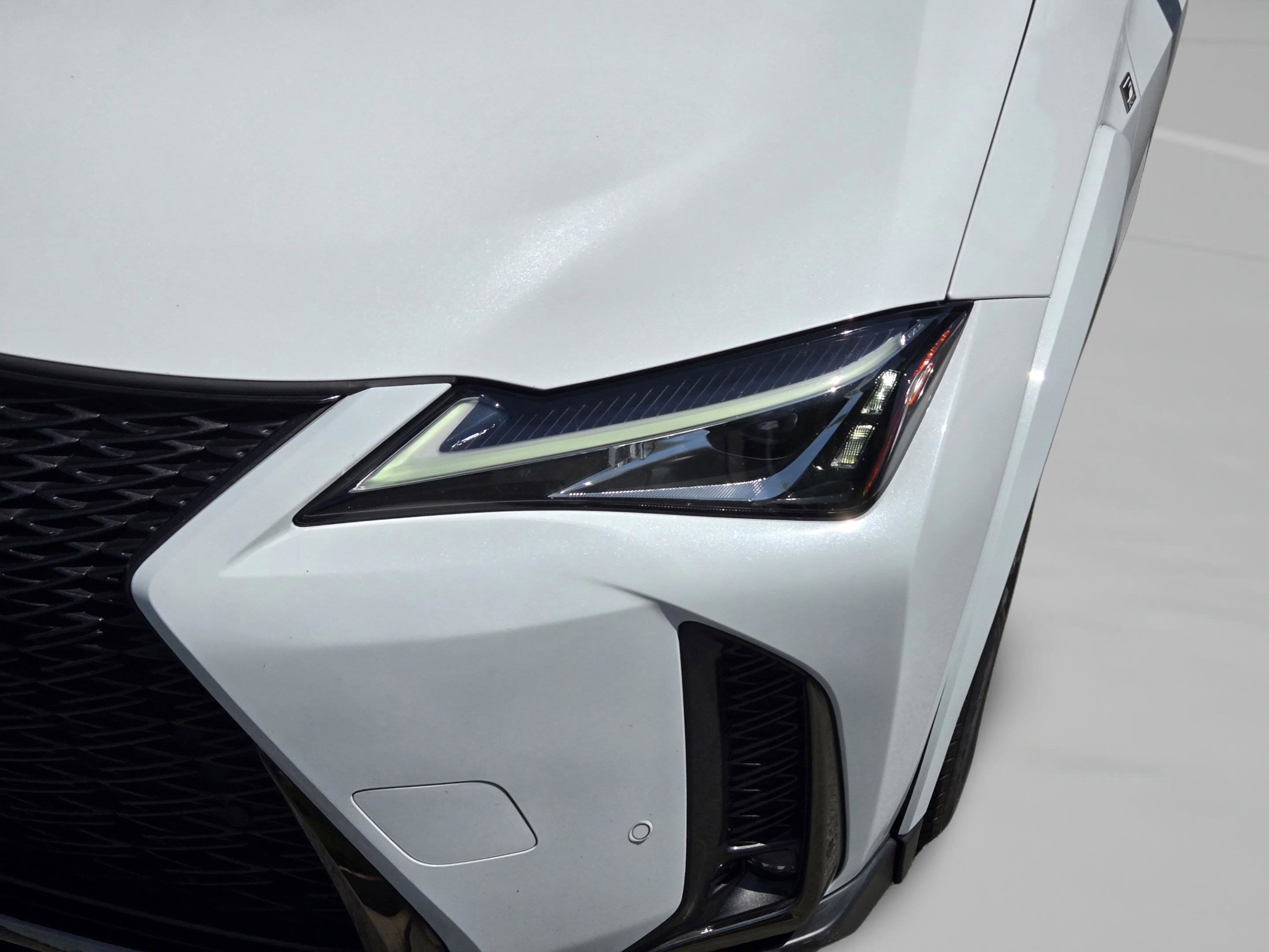Used 2022 Lexus UX 200 F Sport w/ Accessory Package (Z2) FWD image 31