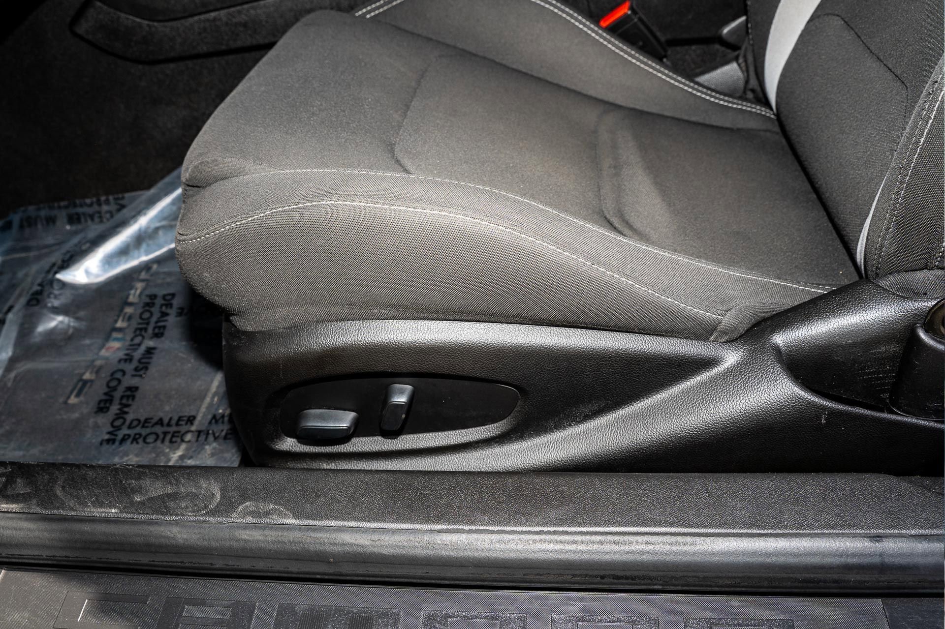 Used 2021 Chevrolet Camaro LT image 22