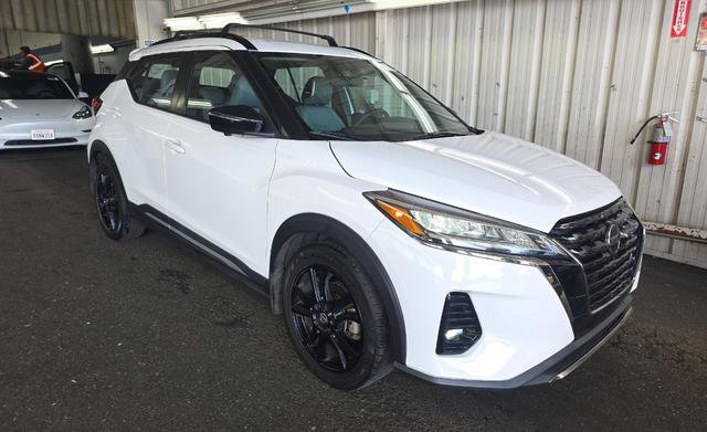 Used 2021 Nissan Kicks SR w/ SR Premium Package image 2