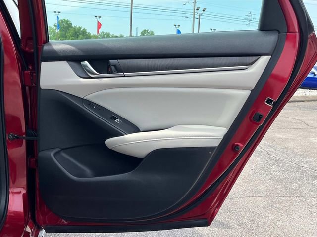 Used 2018 Honda Accord Touring image 20