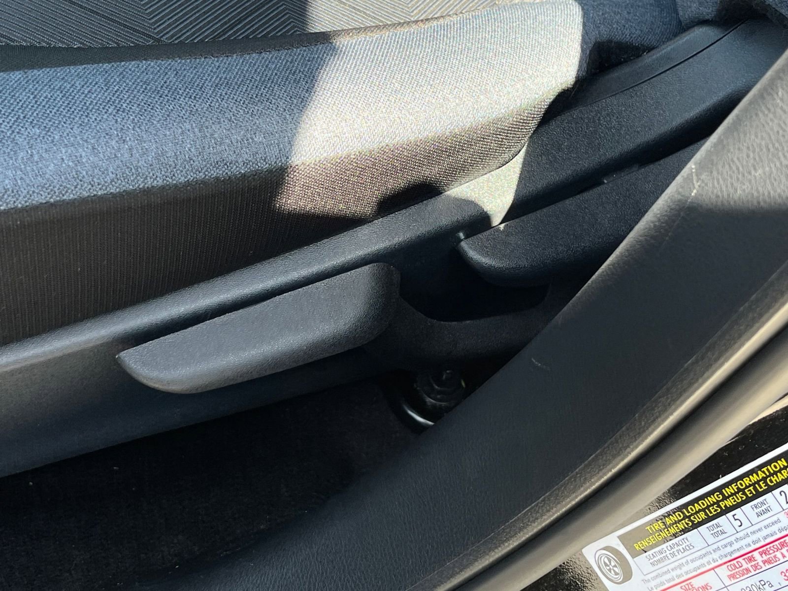 Used 2025 Nissan Versa SV FWD image 22
