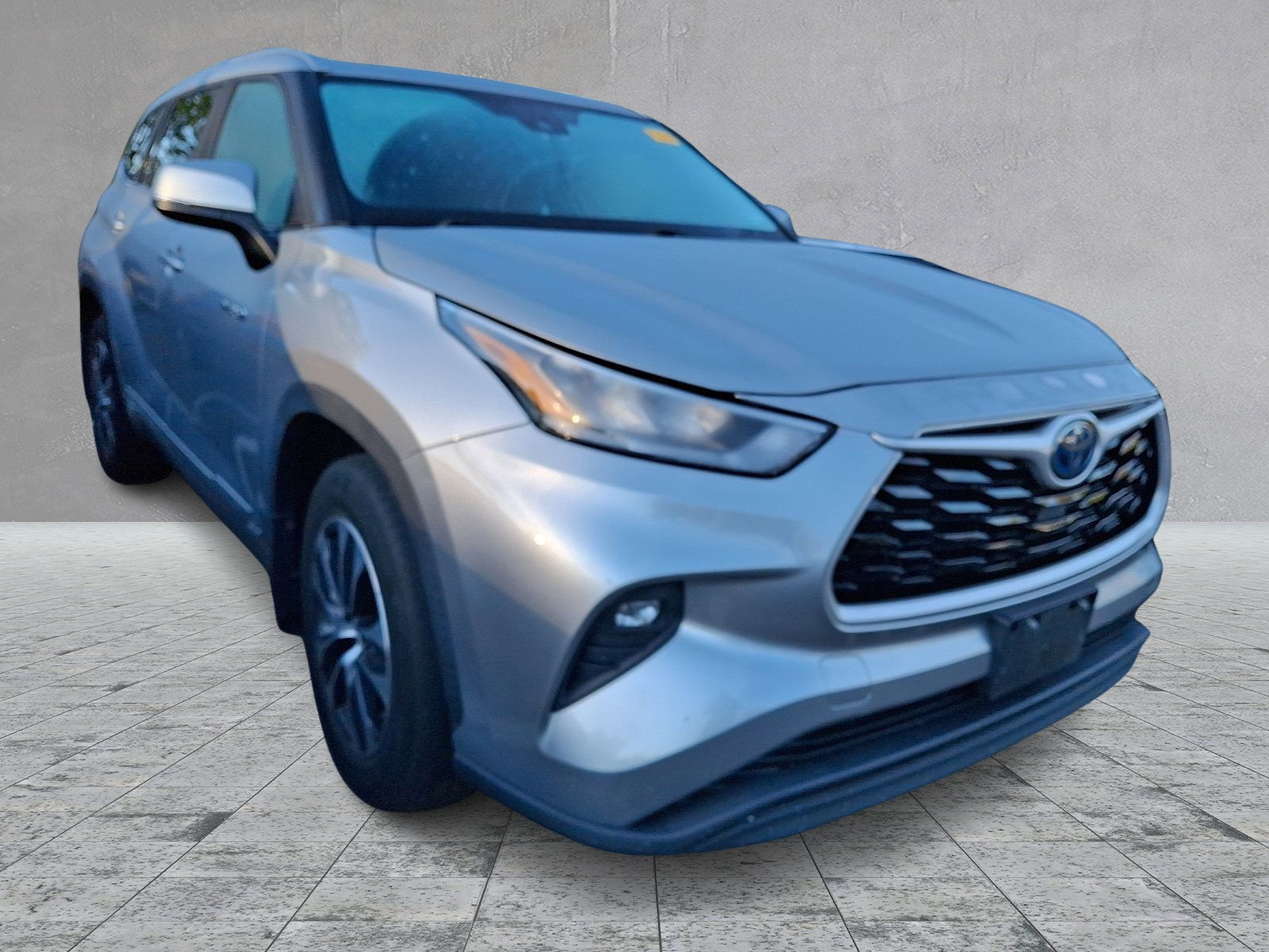 Used 2020 Toyota Highlander XLE