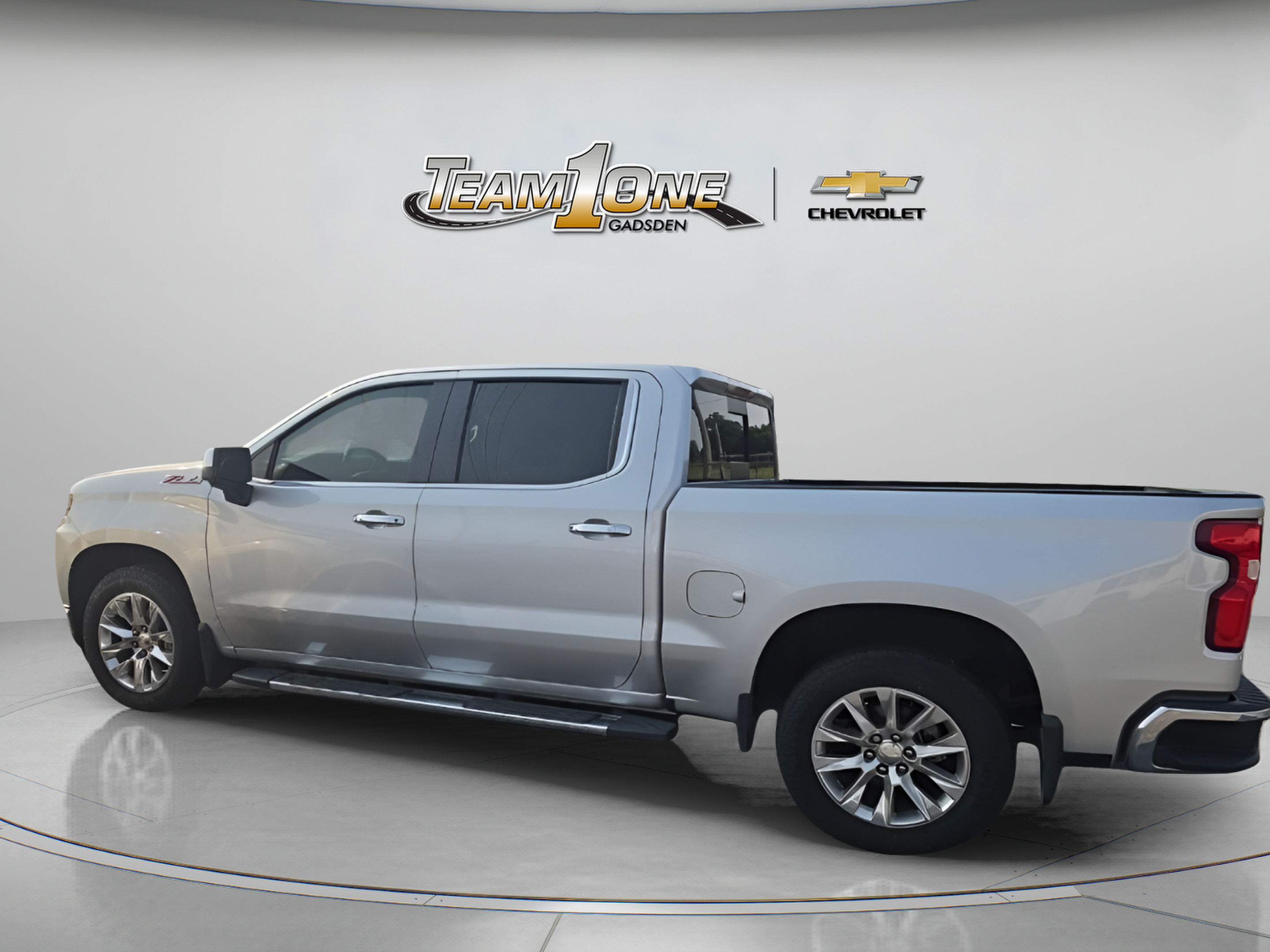 Used 2019 Chevrolet Silverado 1500 LTZ w/ LTZ Plus Package AWD/4WD image 5