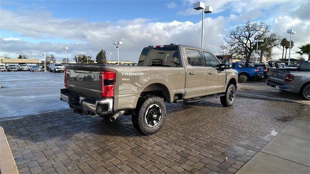 New 2026 Ford F350 Lariat w/ Lariat Premium Package image 3