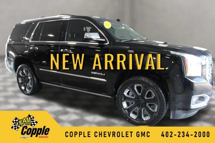 Used 2020 GMC Yukon Denali w/ Denali Ultimate Black Edition AWD/4WD image 1