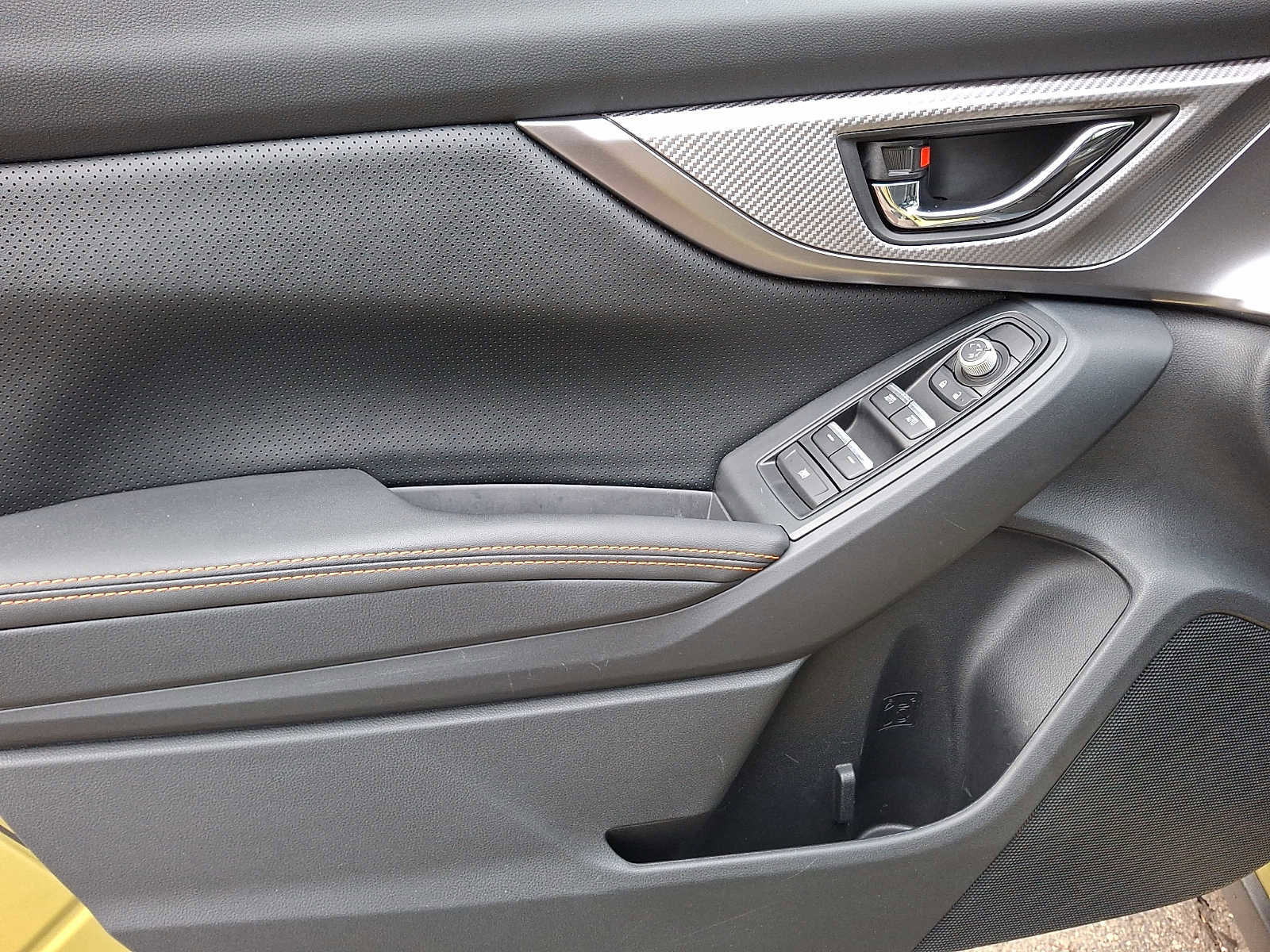 Used 2022 Subaru Crosstrek 2.5i Limited w/ Moonroof Package 1 image 9