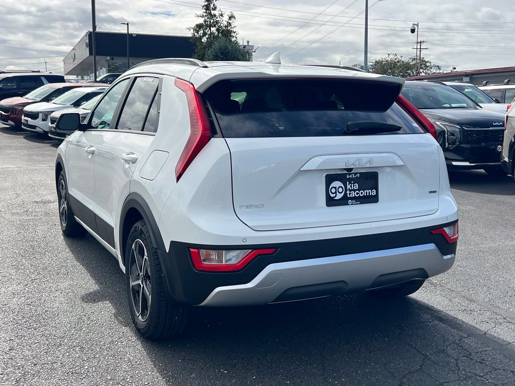 Certified 2024 Kia Niro EX w/ EX Cold Weather Package FWD image 11