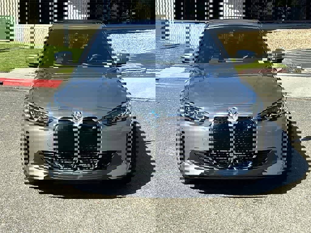 Used 2023 BMW i4 eDrive35 image 10