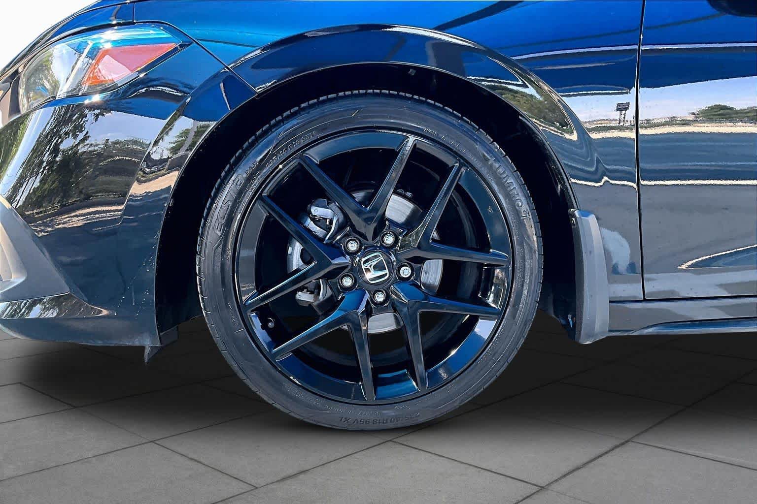 Used 2024 Honda Civic Sport image 11
