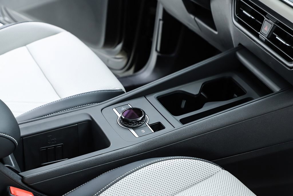 New 2026 Volkswagen Tiguan SE image 34