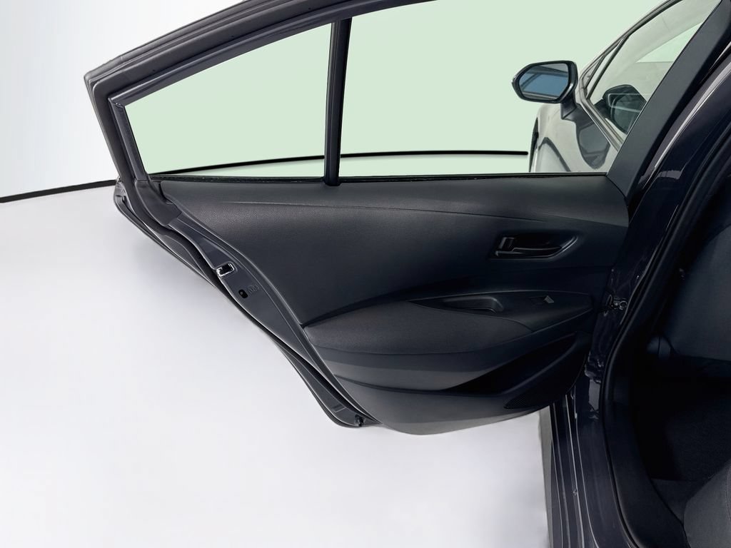 Used 2026 Toyota Corolla LE w/ Carpet Mat Package (TMS) FWD image 26