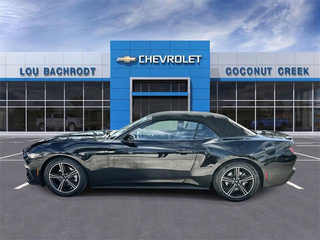 Used 2024 Ford Mustang Premium image 5