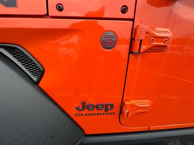 Used 2020 Jeep Gladiator Rubicon w/ Trailer Tow Package AWD/4WD image 56