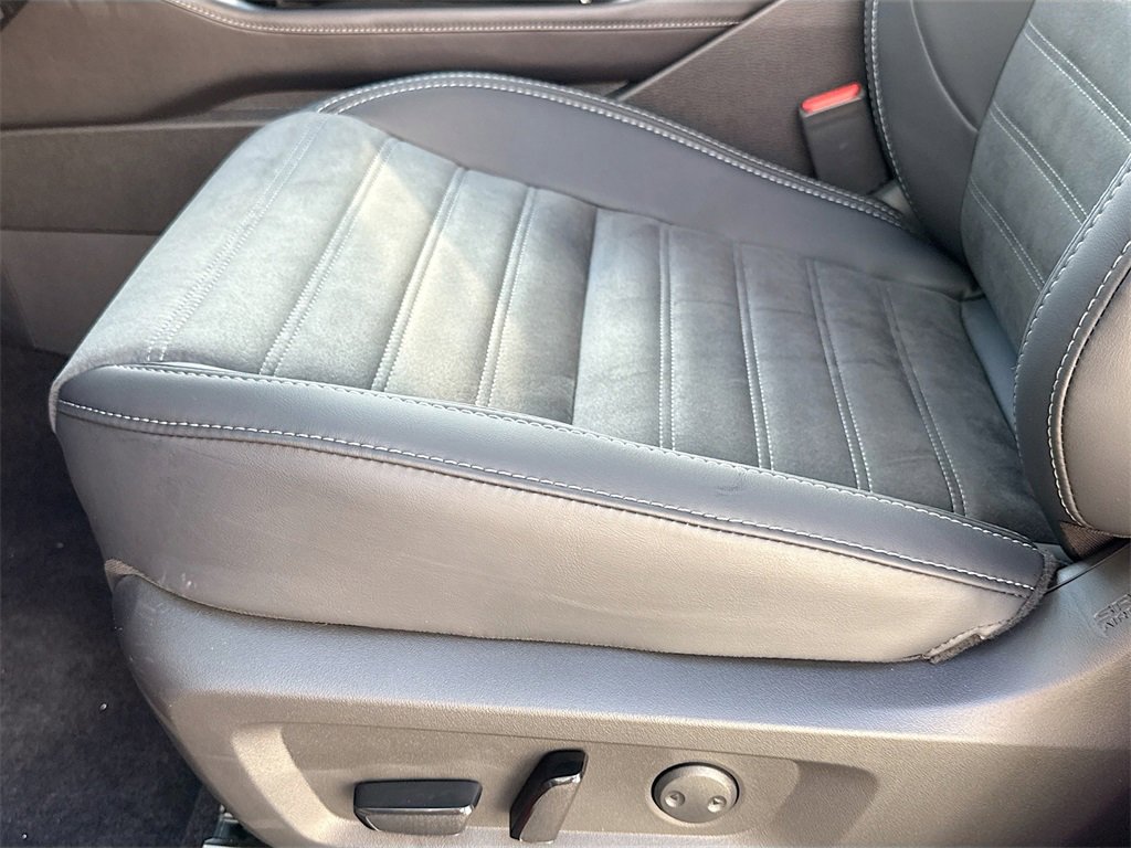 New 2025 Mitsubishi Outlander SE image 20
