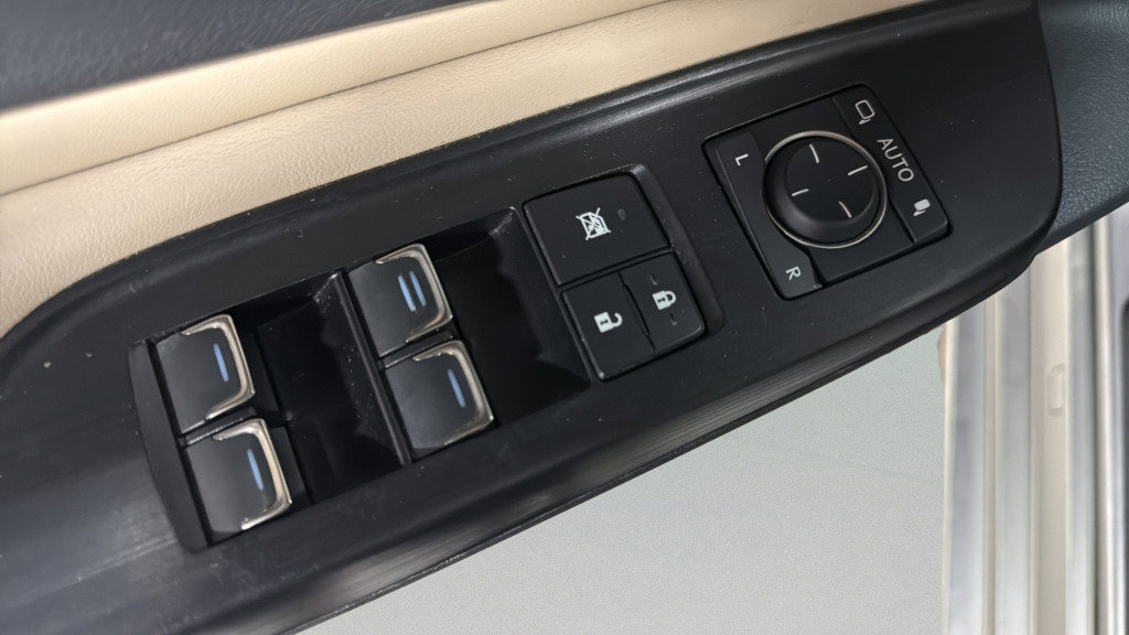 Used 2021 Lexus ES 250 w/ Premium Package image 14