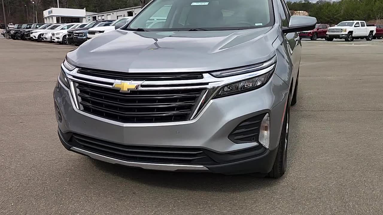 Used 2024 Chevrolet Equinox LT FWD image 3