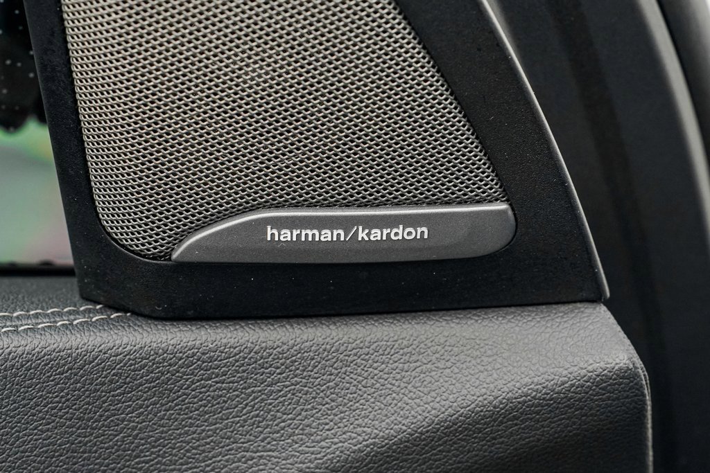 Used 2022 BMW X5 xDrive45e w/ M Sport Package image 11