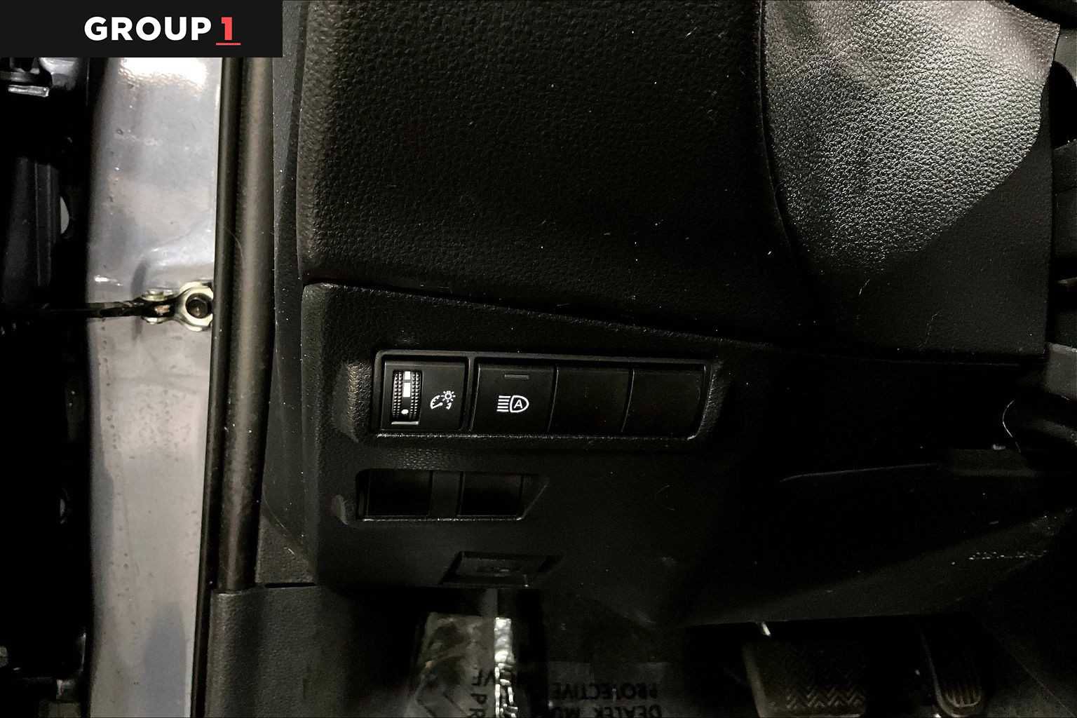 Used 2023 Toyota Corolla Cross LE w/ Moonroof Package image 35