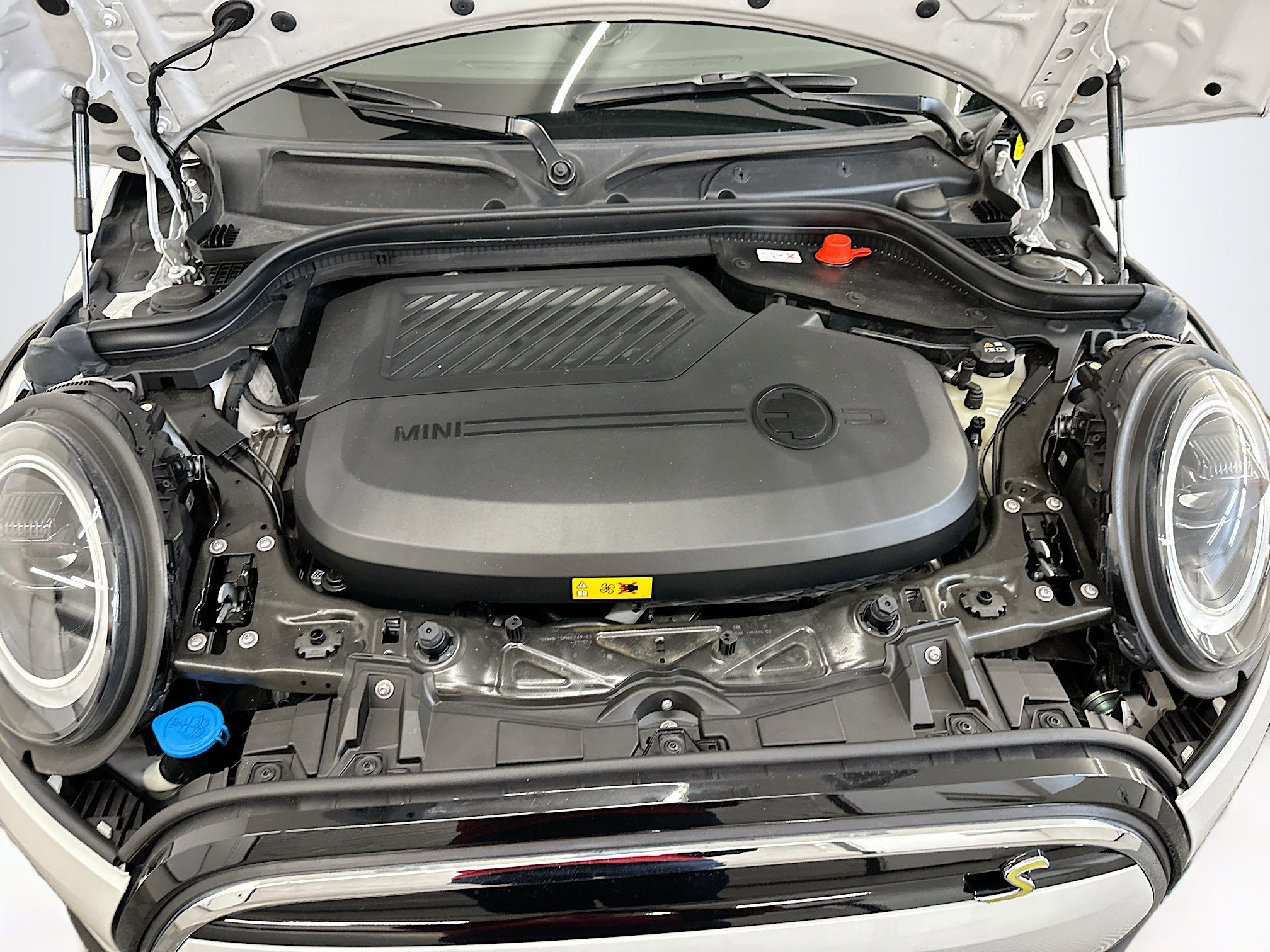 Used 2024 MINI Cooper SE image 33