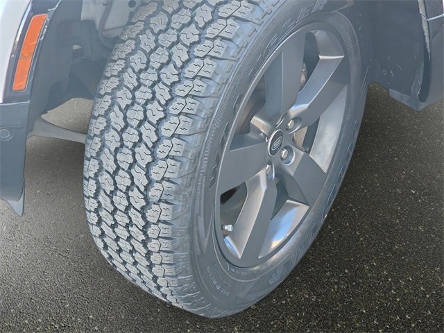 Certified 2021 Land Rover Defender 110 X-Dynamic SE image 33