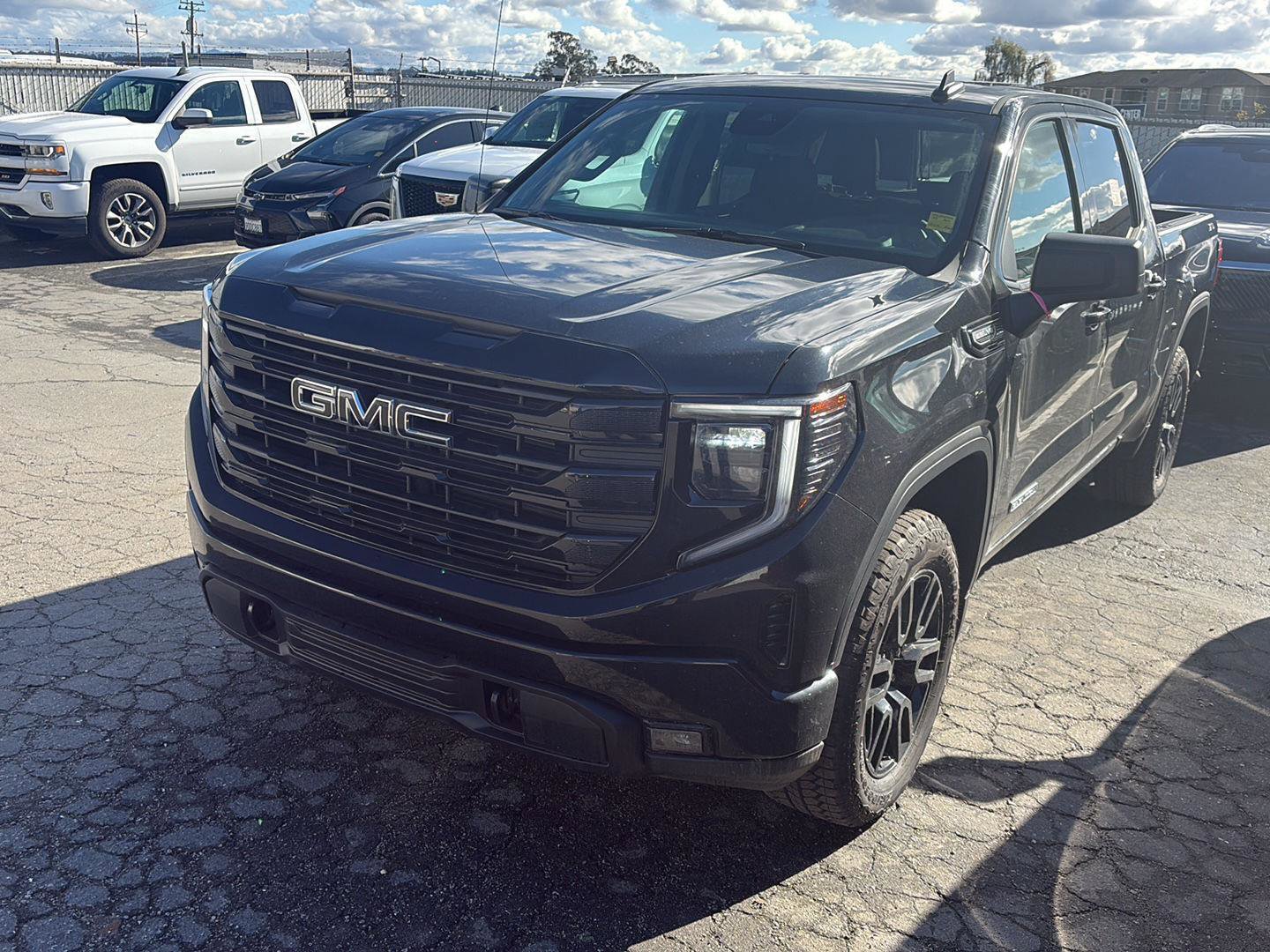 Used 2025 GMC Sierra 1500 Elevation w/ X31 Off-Road Package image 27