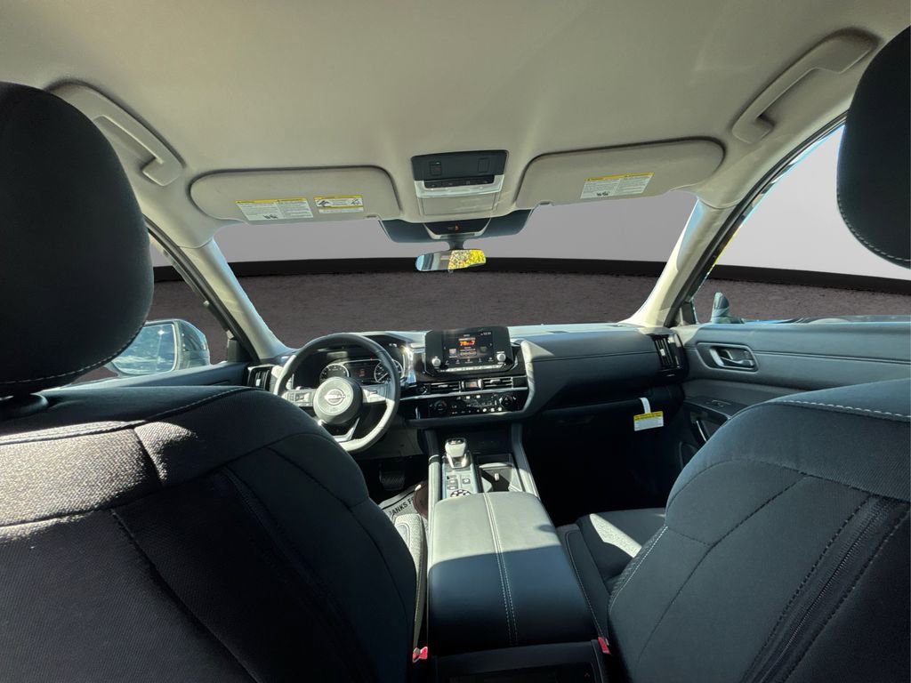 New 2025 Nissan Pathfinder SV w/ Black Appearance Package image 26