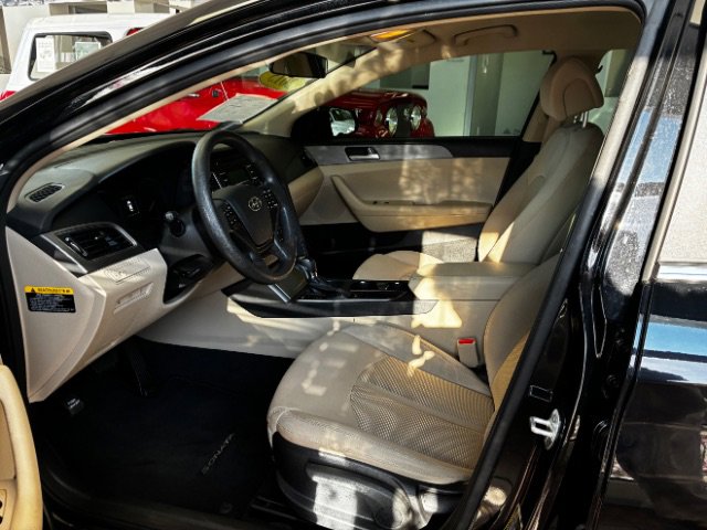Used 2015 Hyundai Sonata SE FWD image 16