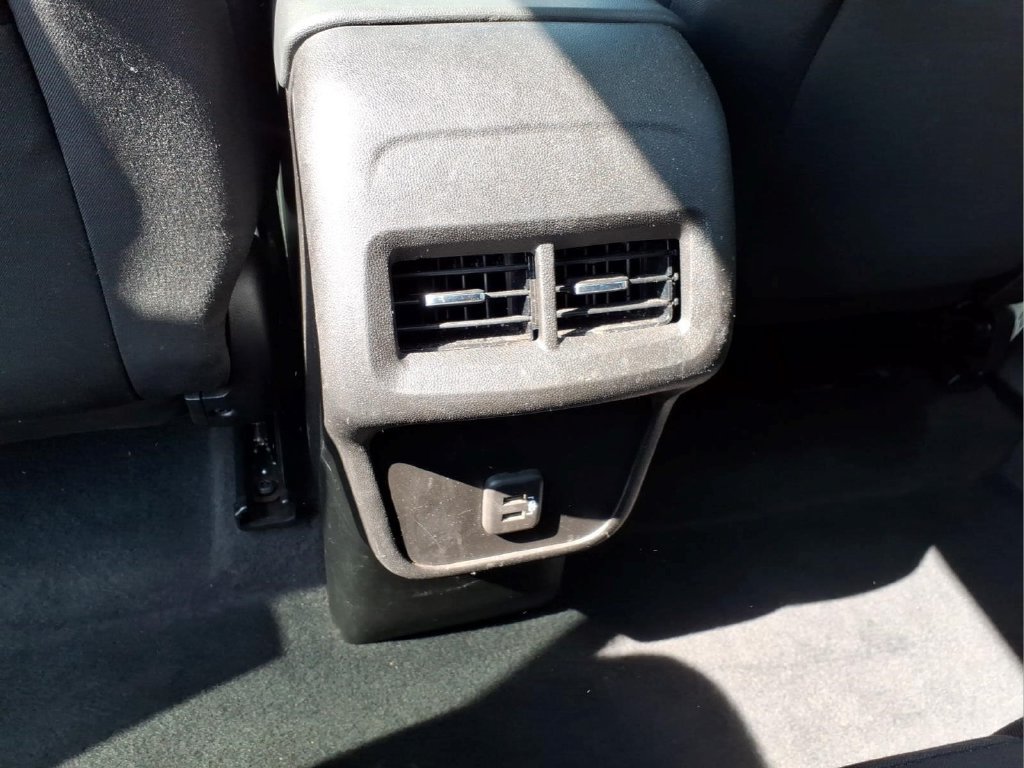 Used 2021 Chevrolet Equinox LT FWD image 11