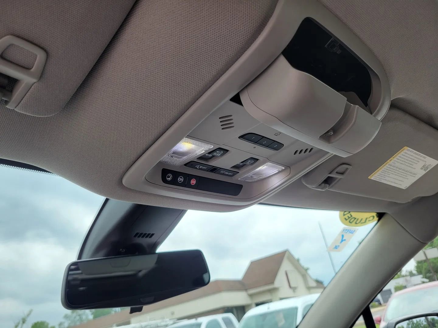 Used 2021 Buick Enclave Avenir w/ Avenir Technology Package image 33