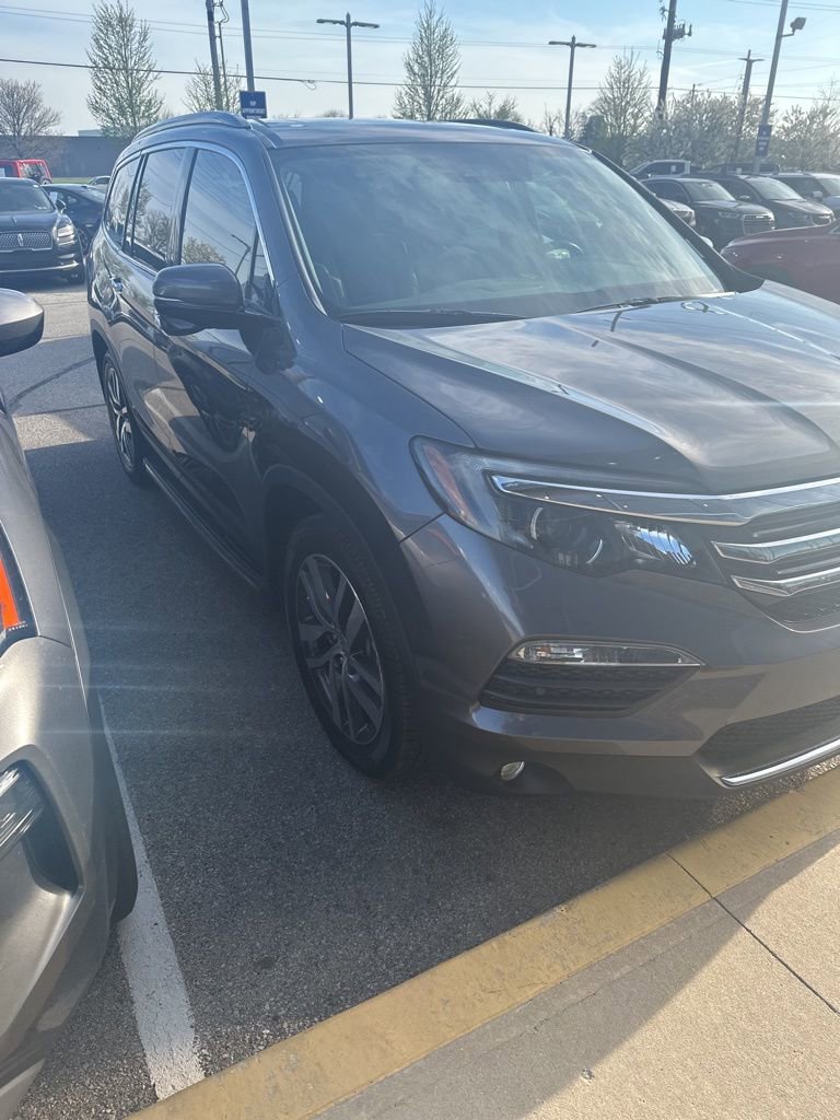 Used 2017 Honda Pilot Touring image 7
