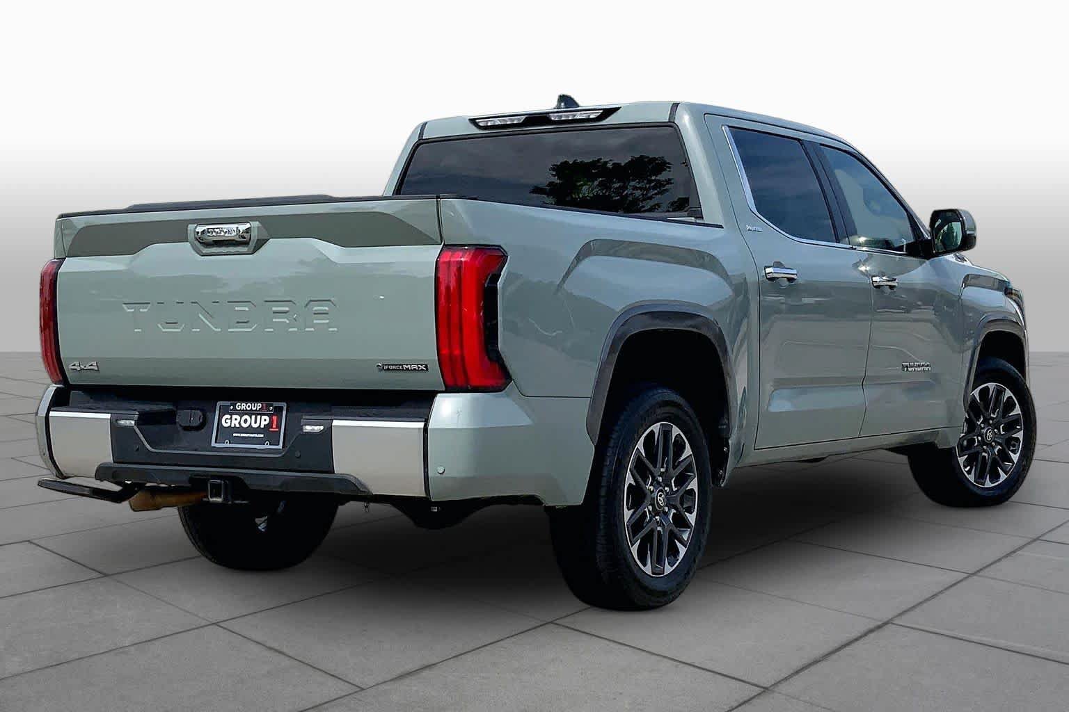 Used 2025 Toyota Tundra Limited AWD/4WD image 13