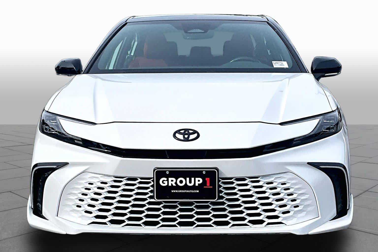 Used 2025 Toyota Camry XSE AWD/4WD image 4