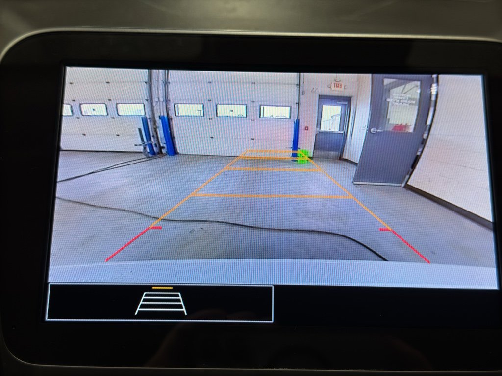 Used 2025 Chevrolet Malibu LT image 26