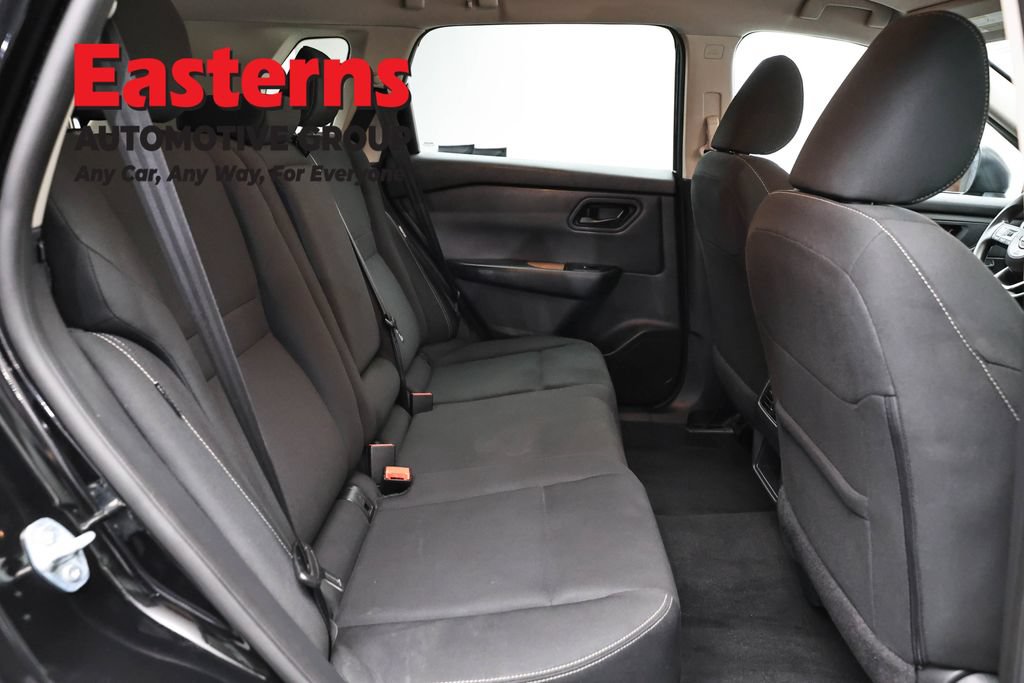 Used 2024 Nissan Rogue S AWD/4WD image 24