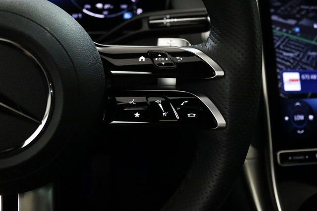 Used 2025 Mercedes-Benz GLC 350e 4MATIC w/ AMG Line image 6