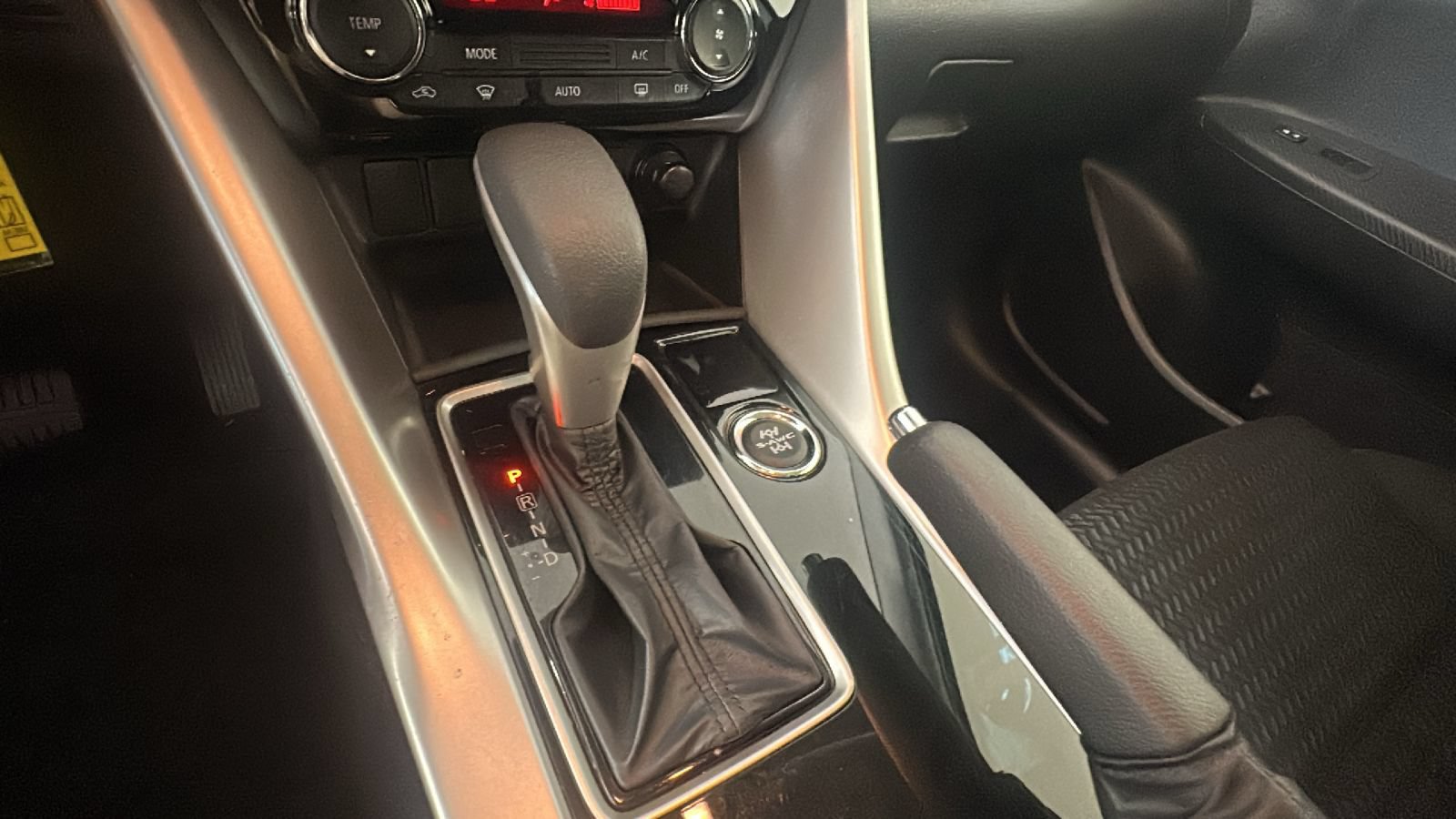 Used 2025 Mitsubishi Eclipse Cross ES AWD/4WD image 22