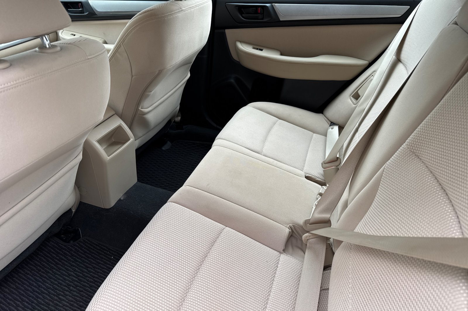 Used 2019 Subaru Outback 2.5i AWD/4WD image 12