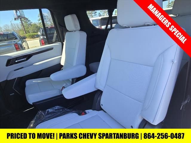 New 2025 Chevrolet Suburban Premier image 17