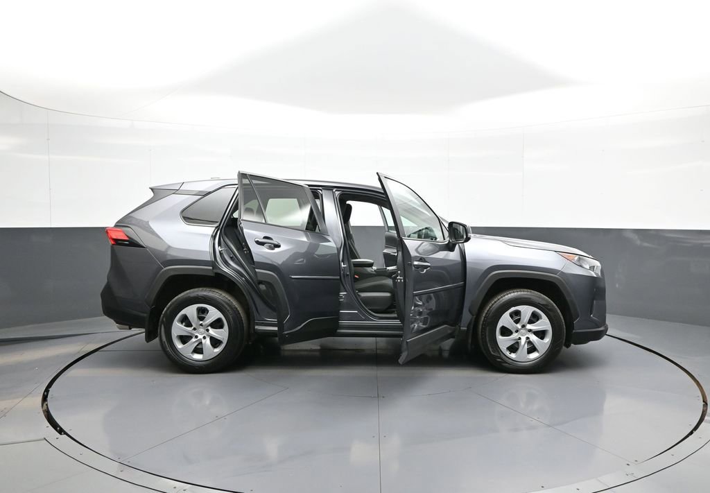 Certified 2022 Toyota RAV4 LE image 41