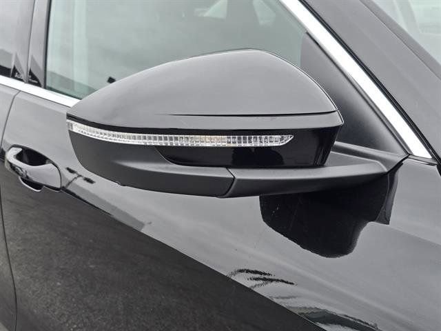 Used 2025 Audi Q5 Premium Plus w/ Premium Plus image 31